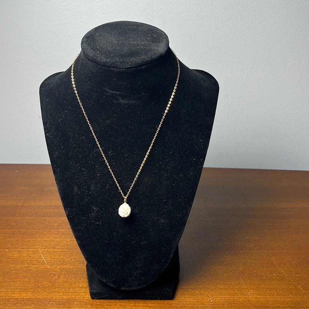 Women’s Necklace